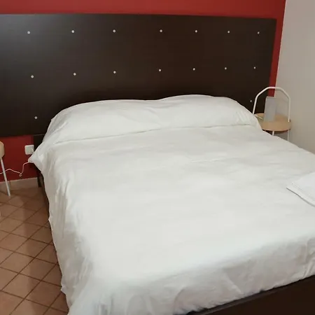 Garibaldi Flat * קטאניה